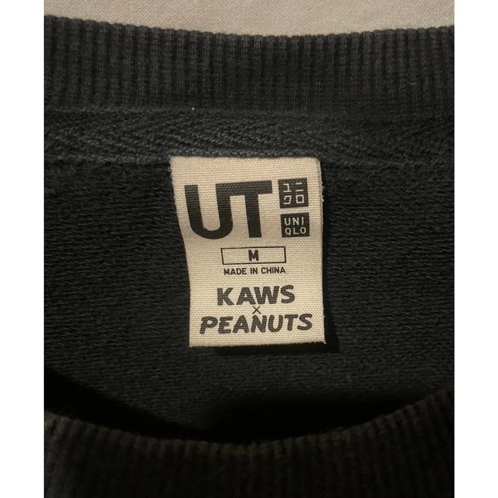 Peanuts Snoopy x KAWS Uniqlo Skateboard Graphic Crewneck Black - M - Picture 4 of 4